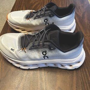 Women’s On Oncloudtilt Shoes